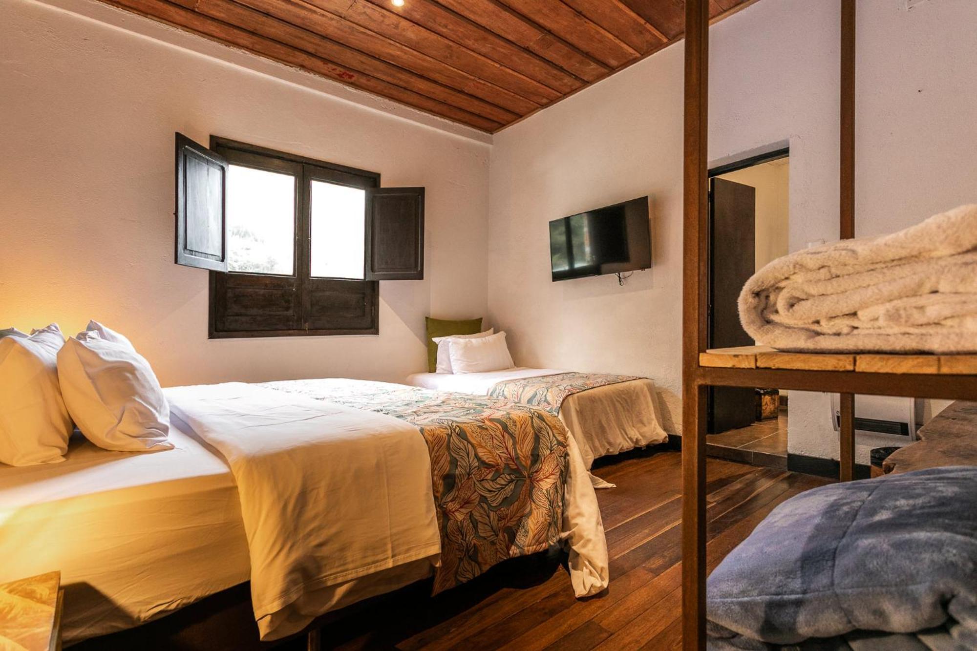 Hotel Termales Del Ruiz Gallinazo  Zimmer foto